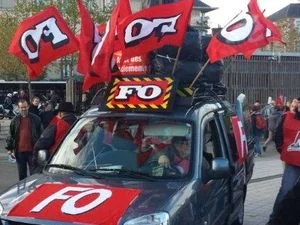 Militants FO Ille-et-Vilaine en action contre les plans sociaux et licenciements.