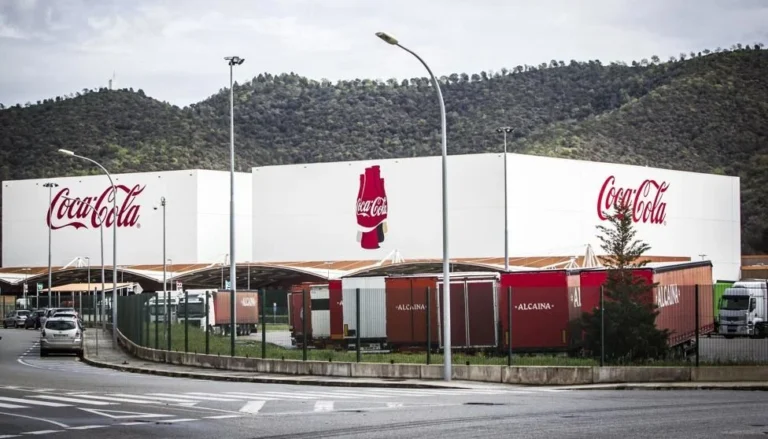 L. Teixidor, représentant FO, exigeant le partage des investissements Coca-Cola CCEP.