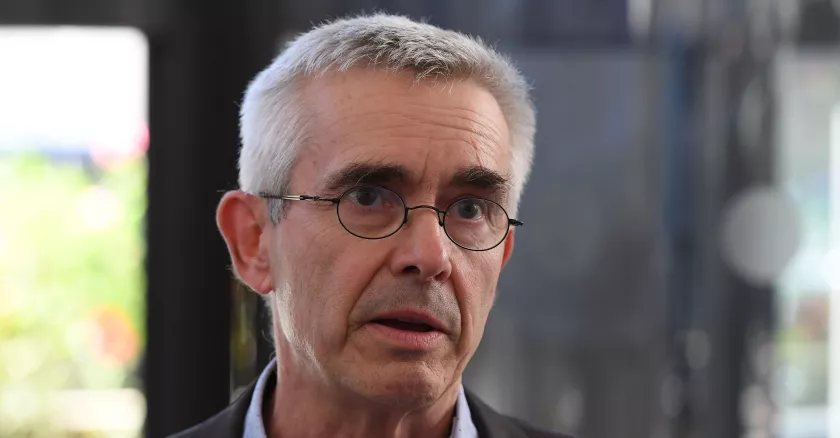 Visuel représentant l'engagement de FO sur vaccination, emploi, retraites.