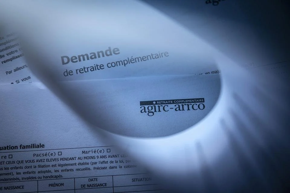 Logos Agirc-Arrco et FO, accord sur les retraites complémentaires.